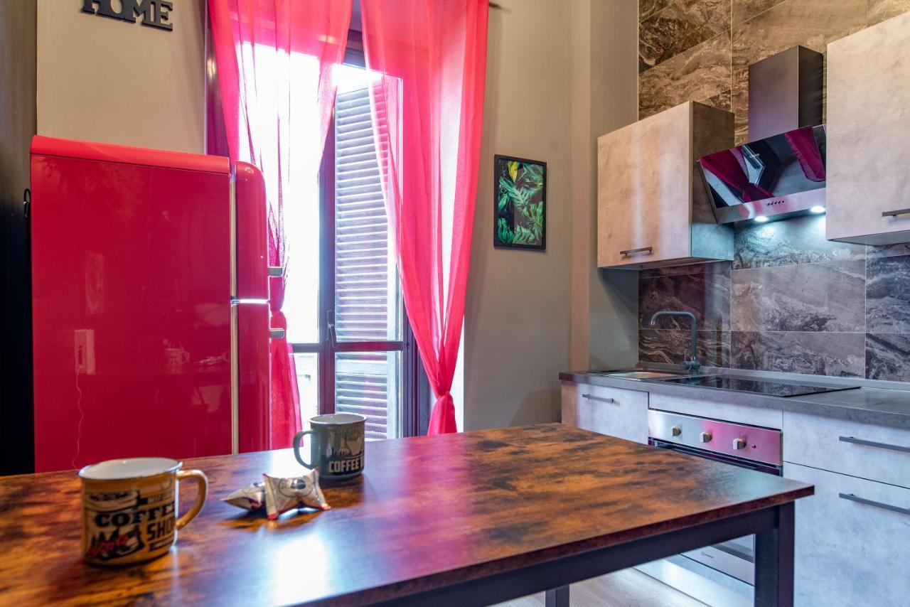 Appartement Oggi Ti Porto A Torino By Happyhostorino Extérieur photo